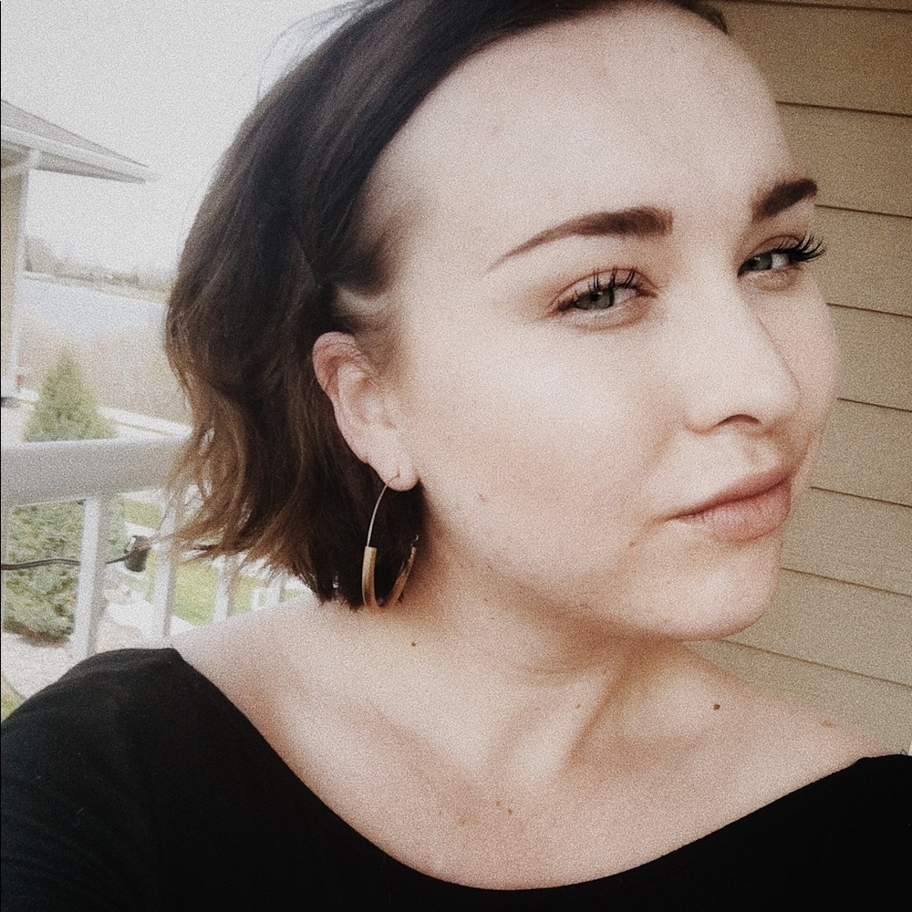 Meet your Posher, Indieanna Joan